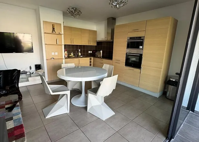 Luxury With Sea View, Parking דירה